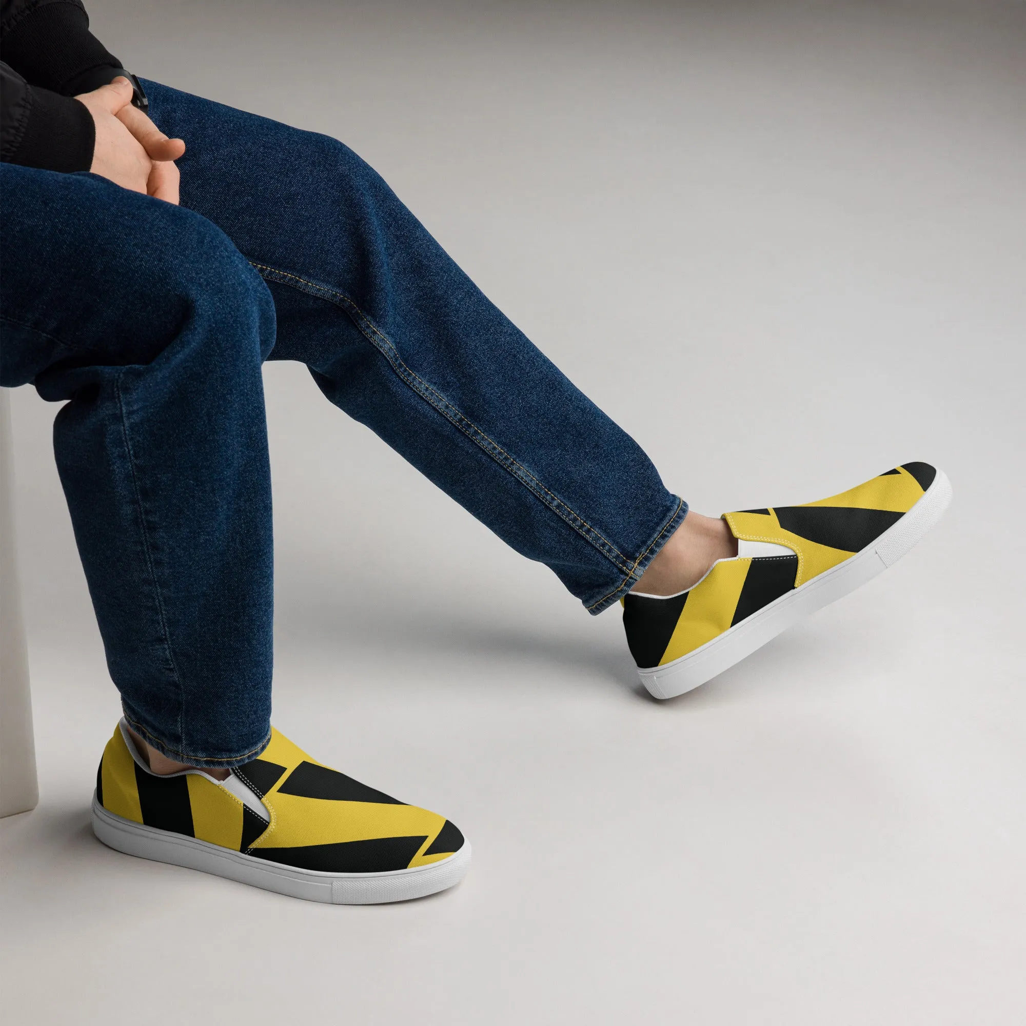 ARCHITECT Men’s Slip-On Canvas Shoes