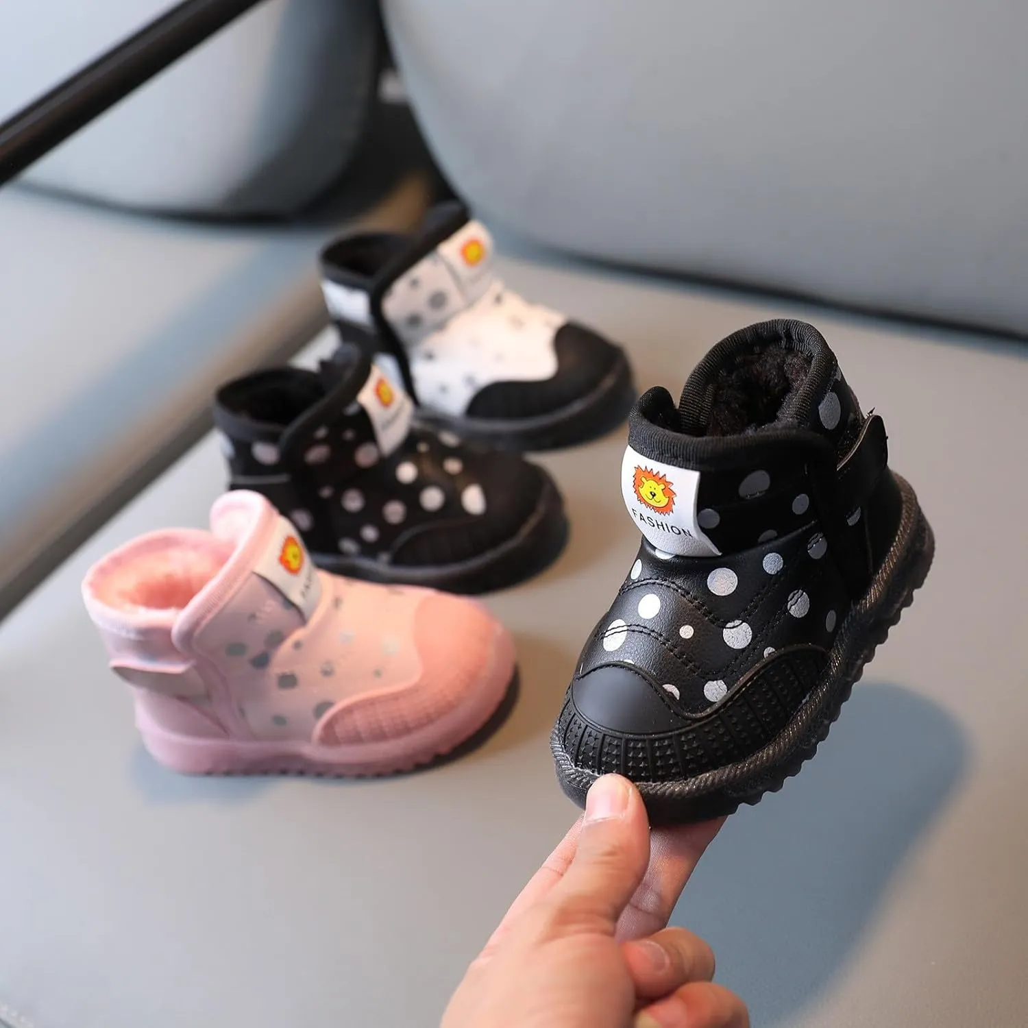 Baby Girls Boys Boots Led High Top First Walking Shoes Cotton Inner Luminous Light up Casual High Heels Shoes