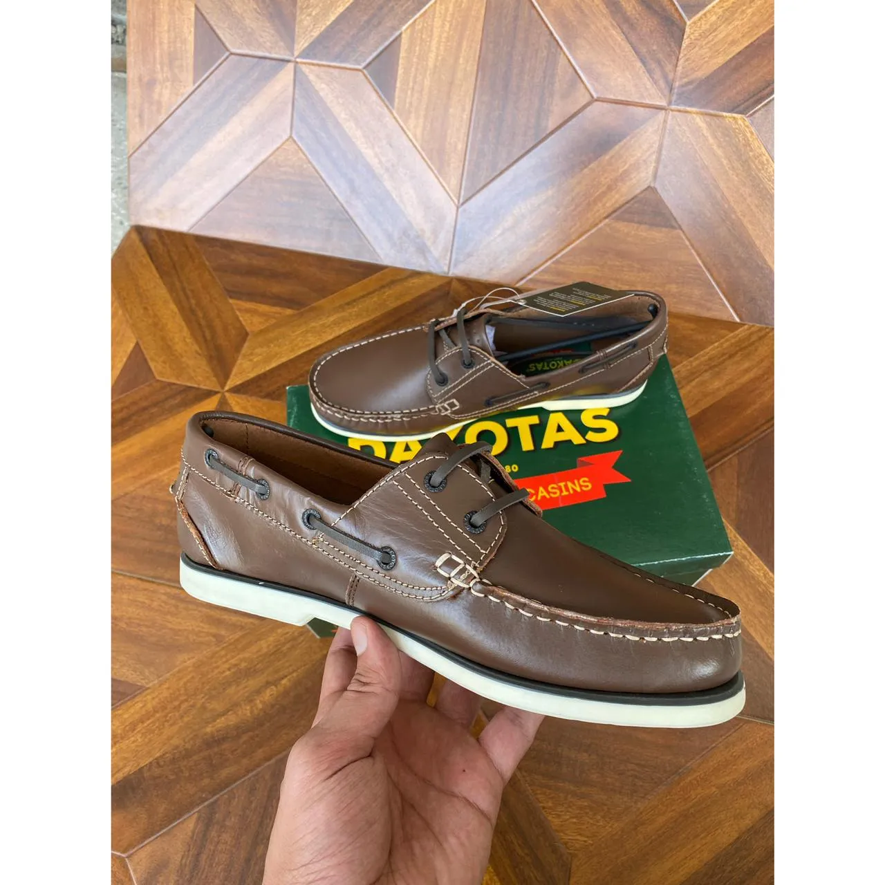 Dakotas Docksiders - Brown