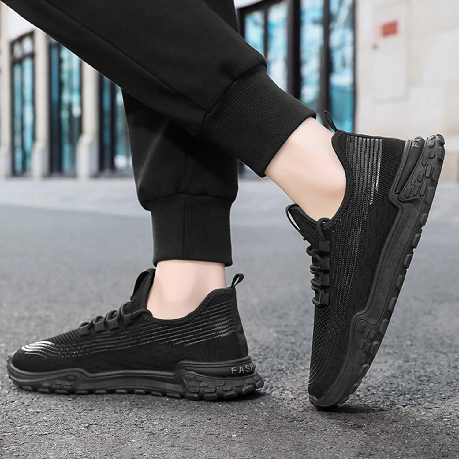 Fashion Sneakers Comfortable Spring and New Fly Weaving Mesh Soft Sole Sports Shoes Men's Shoes Breathable Men's Casual