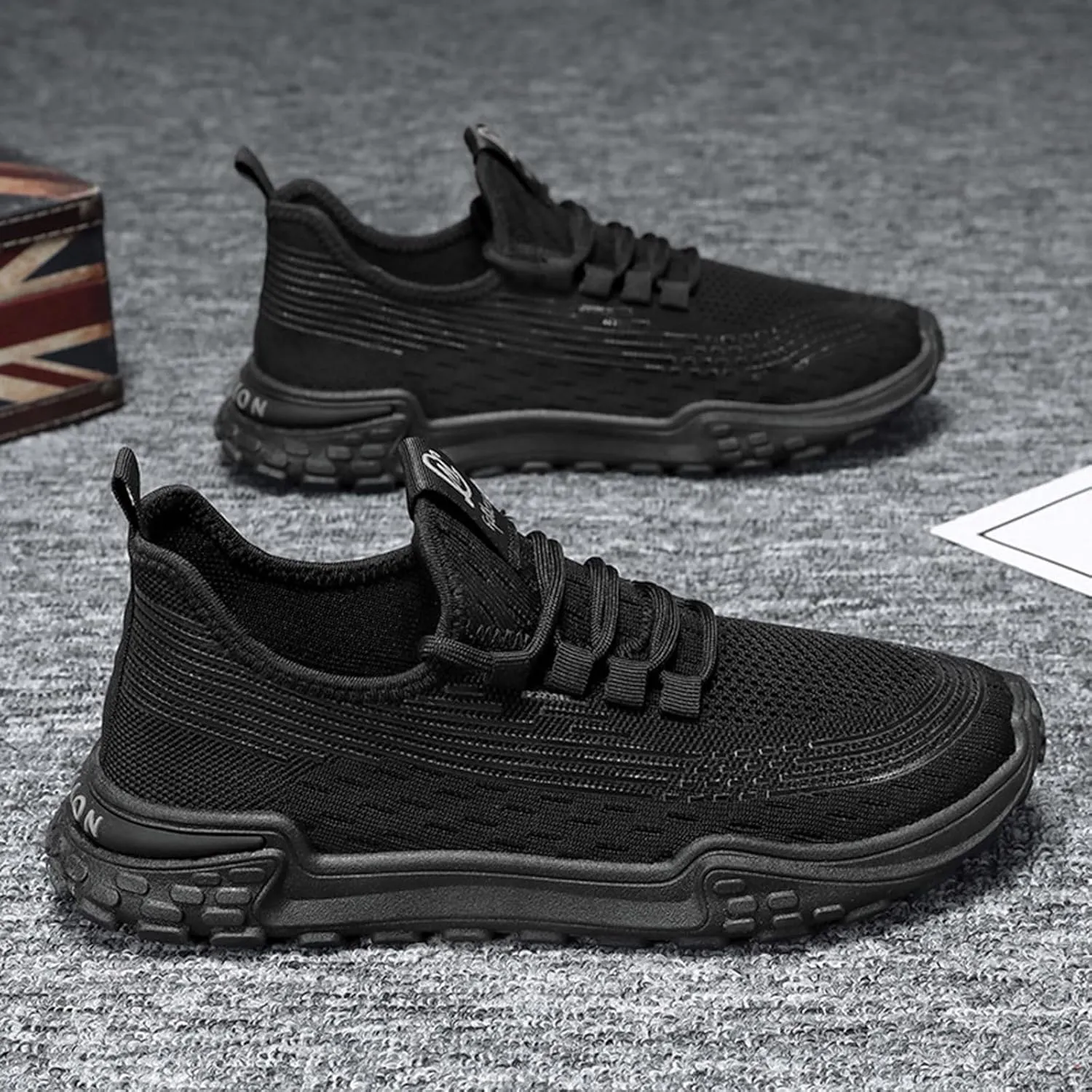 Fashion Sneakers Comfortable Spring and New Fly Weaving Mesh Soft Sole Sports Shoes Men's Shoes Breathable Men's Casual
