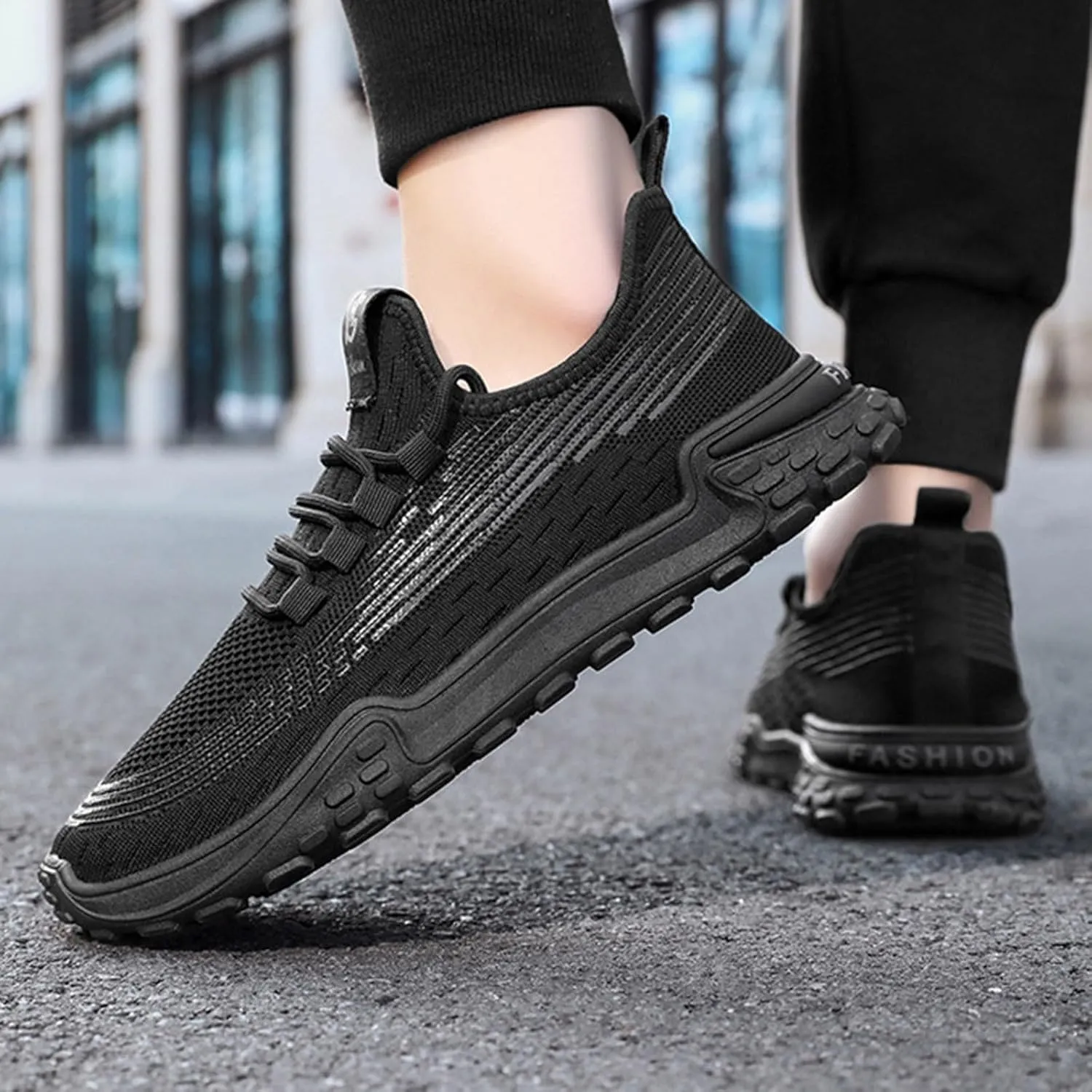 Fashion Sneakers Comfortable Spring and New Fly Weaving Mesh Soft Sole Sports Shoes Men's Shoes Breathable Men's Casual
