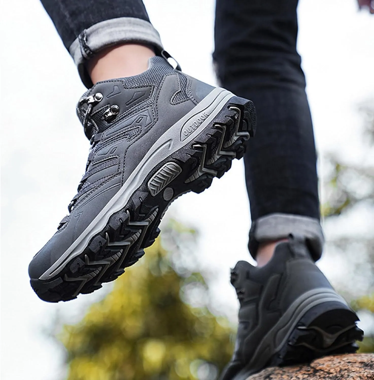 Men and Winter Hiking Shoes High Top Climbing Hiking Outdoor Casual Sports Shoes Outdoor Casual for Men