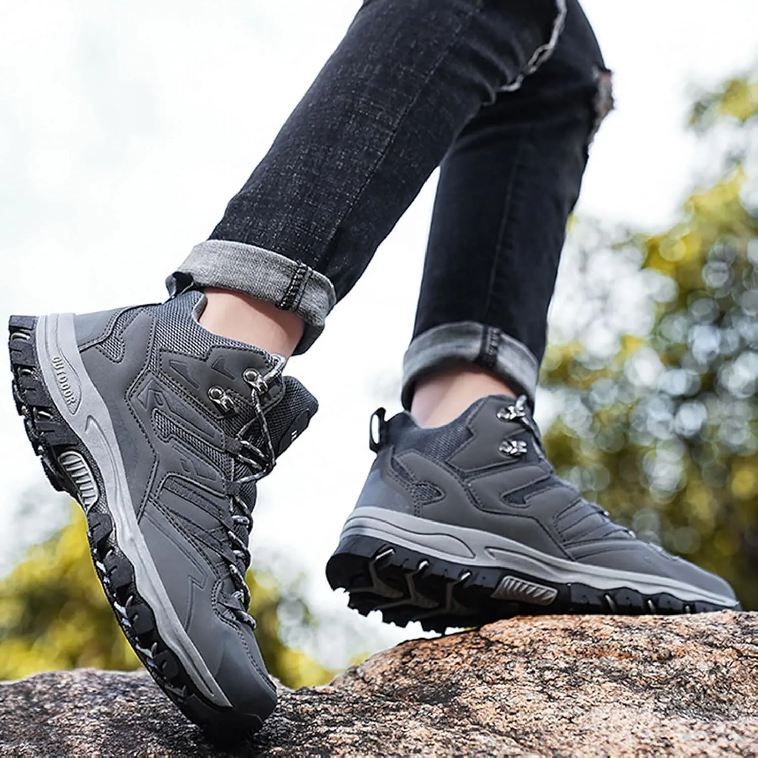 Men and Winter Hiking Shoes High Top Climbing Hiking Outdoor Casual Sports Shoes Outdoor Casual for Men
