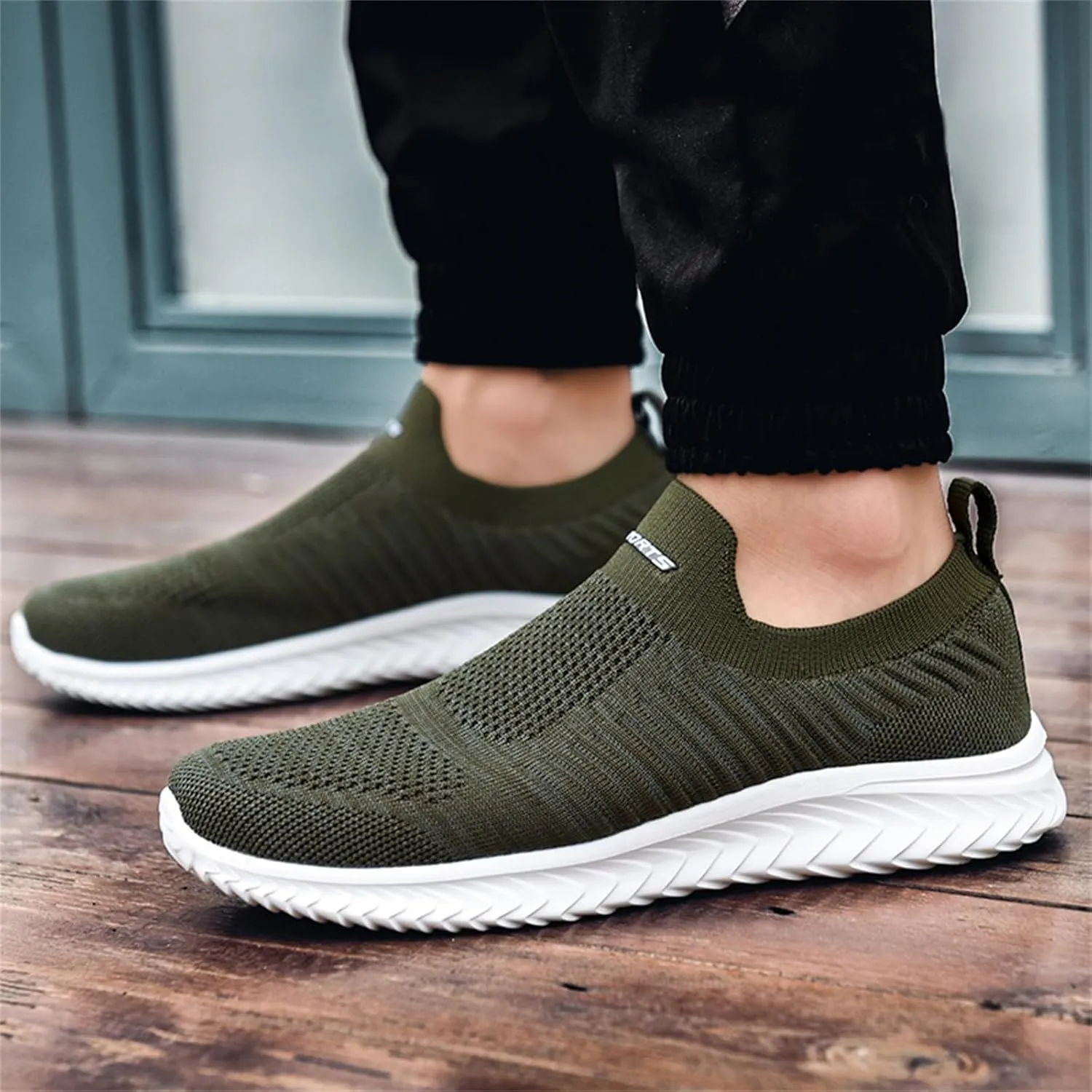 Men's Comfortable Diabetic Shoes Breathable Casual Comfortable Walking Sneaker Convenient Elderly Slip On Shoes