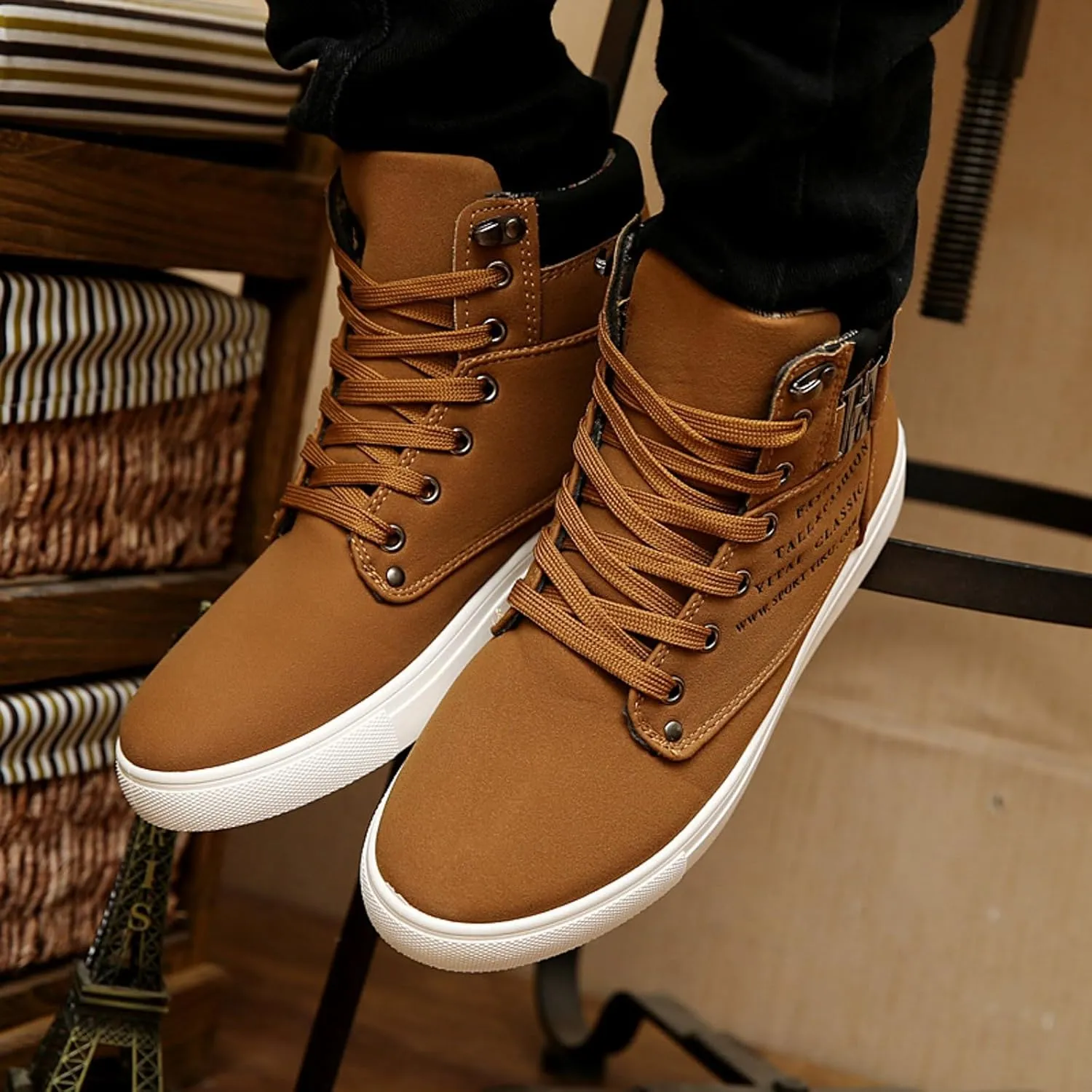 Men's High Top Sneakers Retro Casual Lace Up Sport Shoes Flat Bottom Walking Boots Outdoor Men Ledge Mid Boot