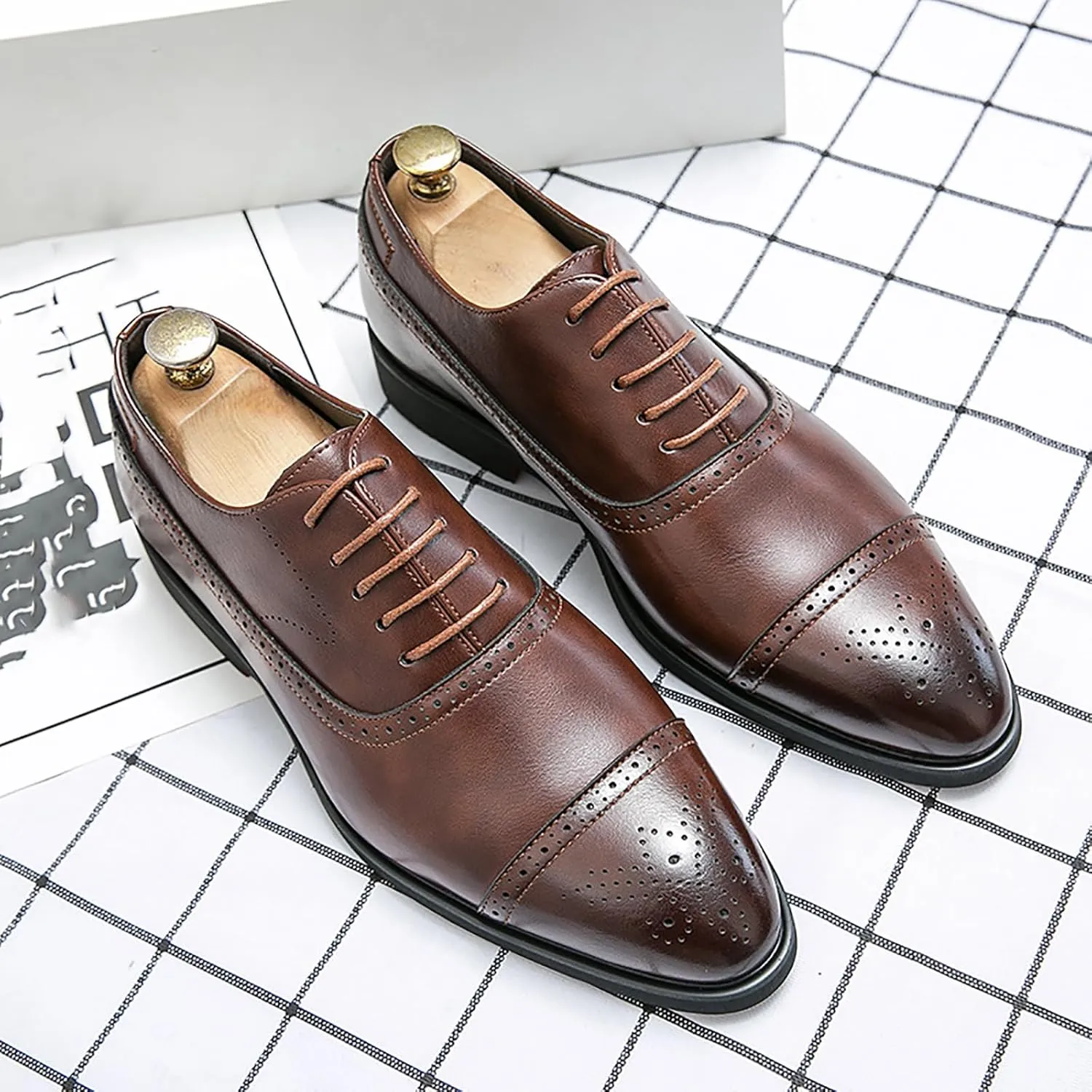 Men's Lace up Wingtip Brogues Dress Shoes,Fashion Modern Wingtip Business Banquet Work Formal Shoes Casual Pointed Toe Low Top Anti-Slip Leather Oxfords