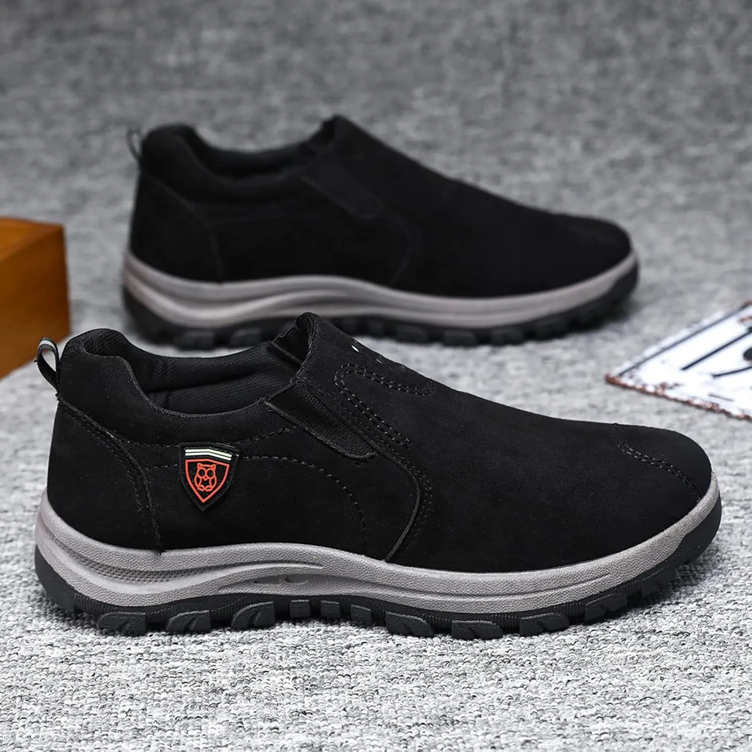 Men's Lightweight Non Slip Barefoot Shoes Supportive Running Athletic Sneaker Hook and Loop Orthopedic Sneakers