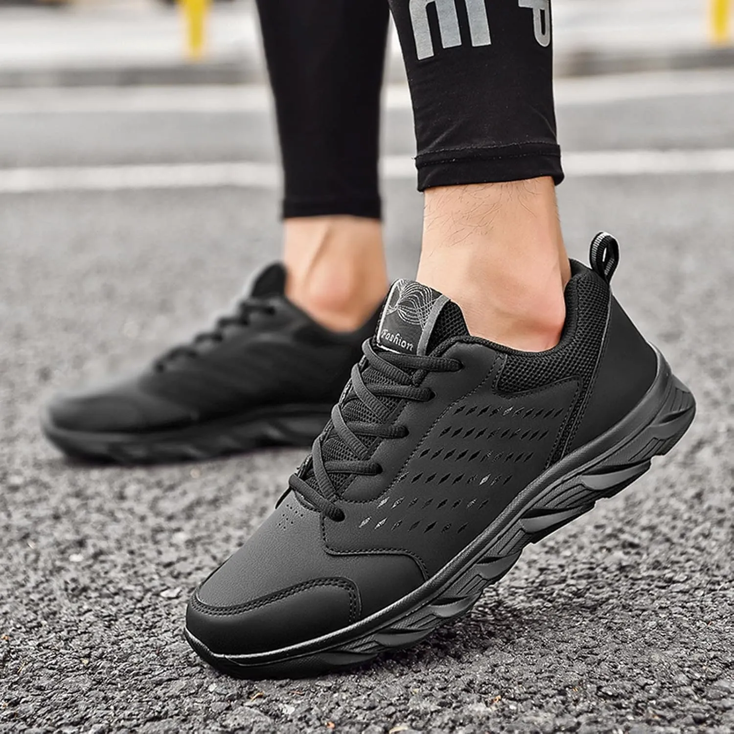 Mens Shoes Casual Leather Lace Up Solid Color Casual Fashion Simple Shoes Running Reserved Footwear Mens Sneaker