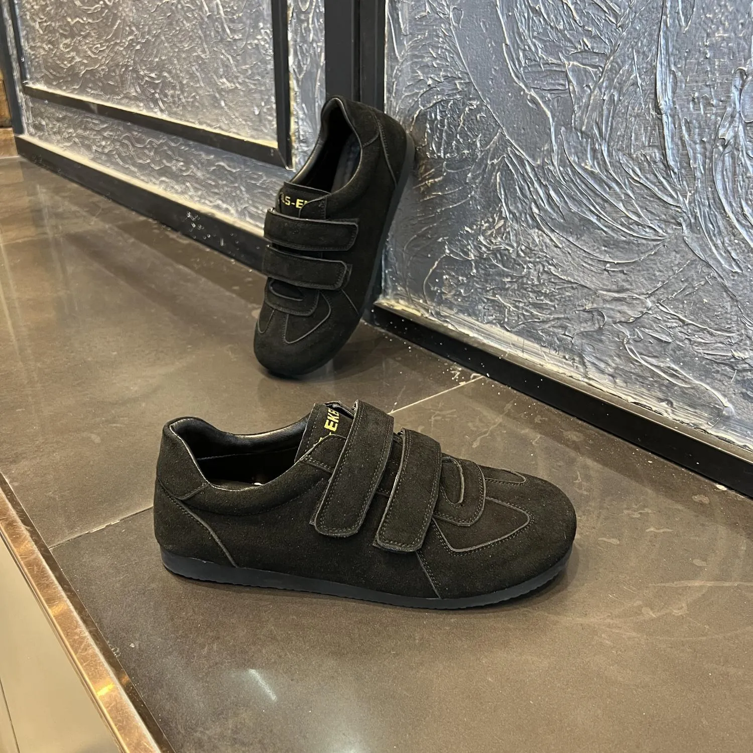Men's slip-on suede casual shoes