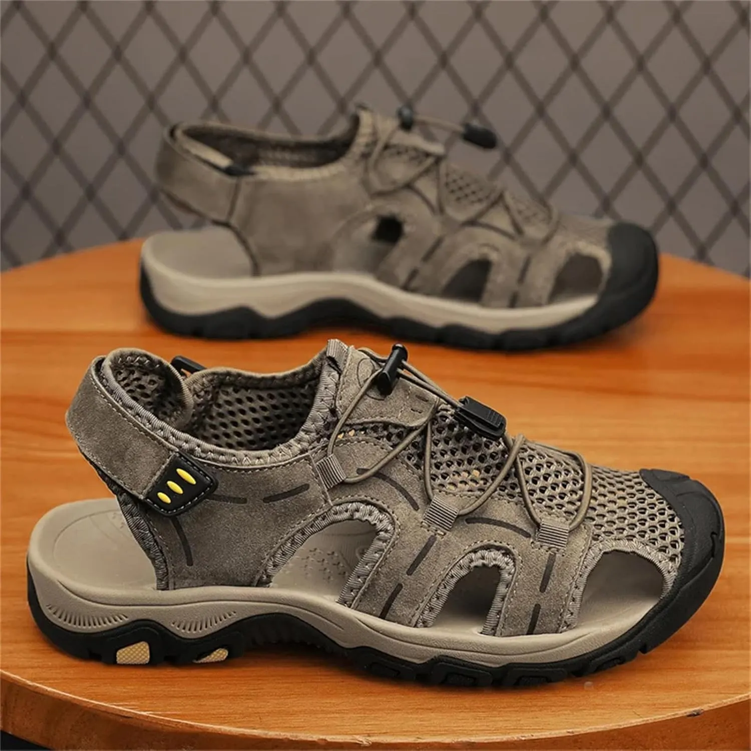 Men's Summer Classic Outdoor Lightweight Walking Sneakers Hiking Men's Shoes
