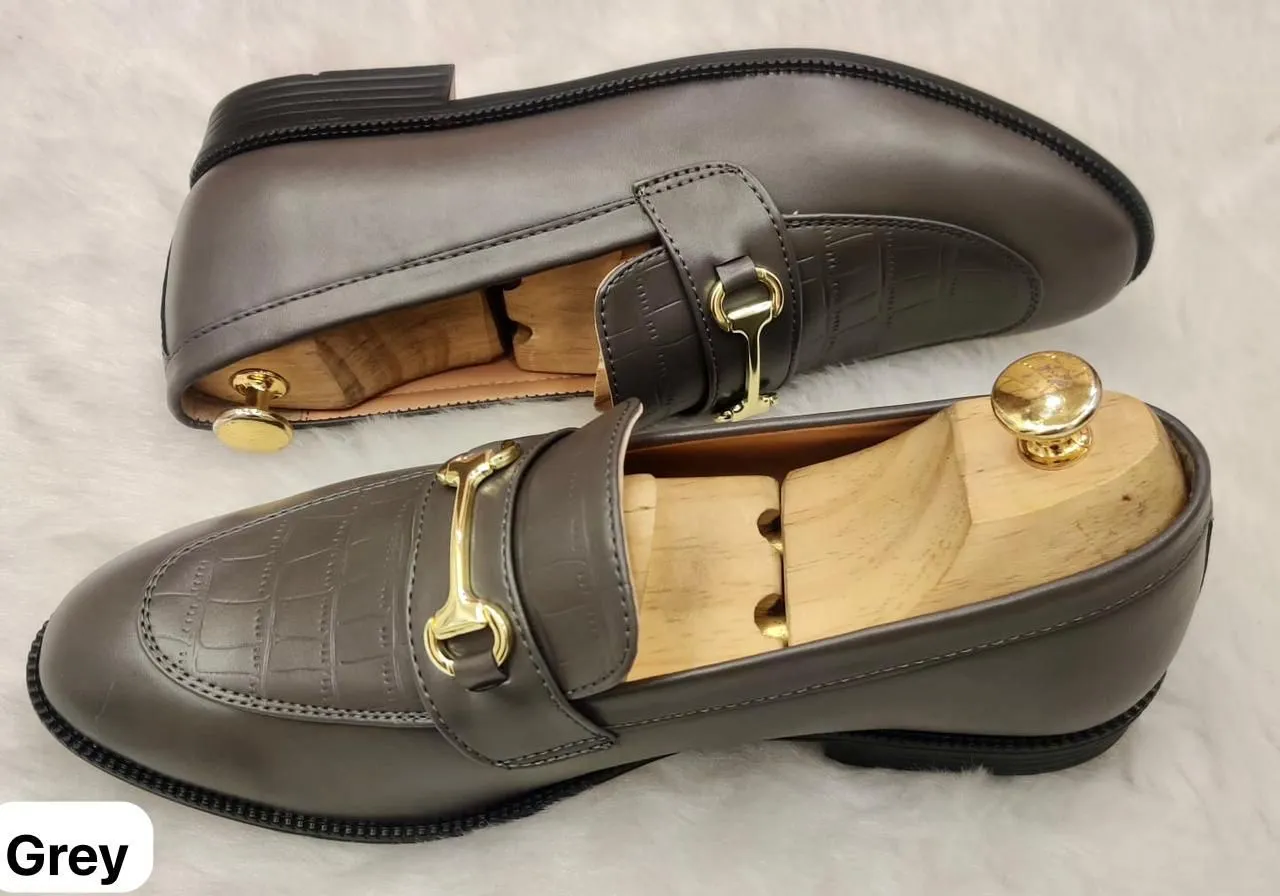 New Men Fashion Moccasins