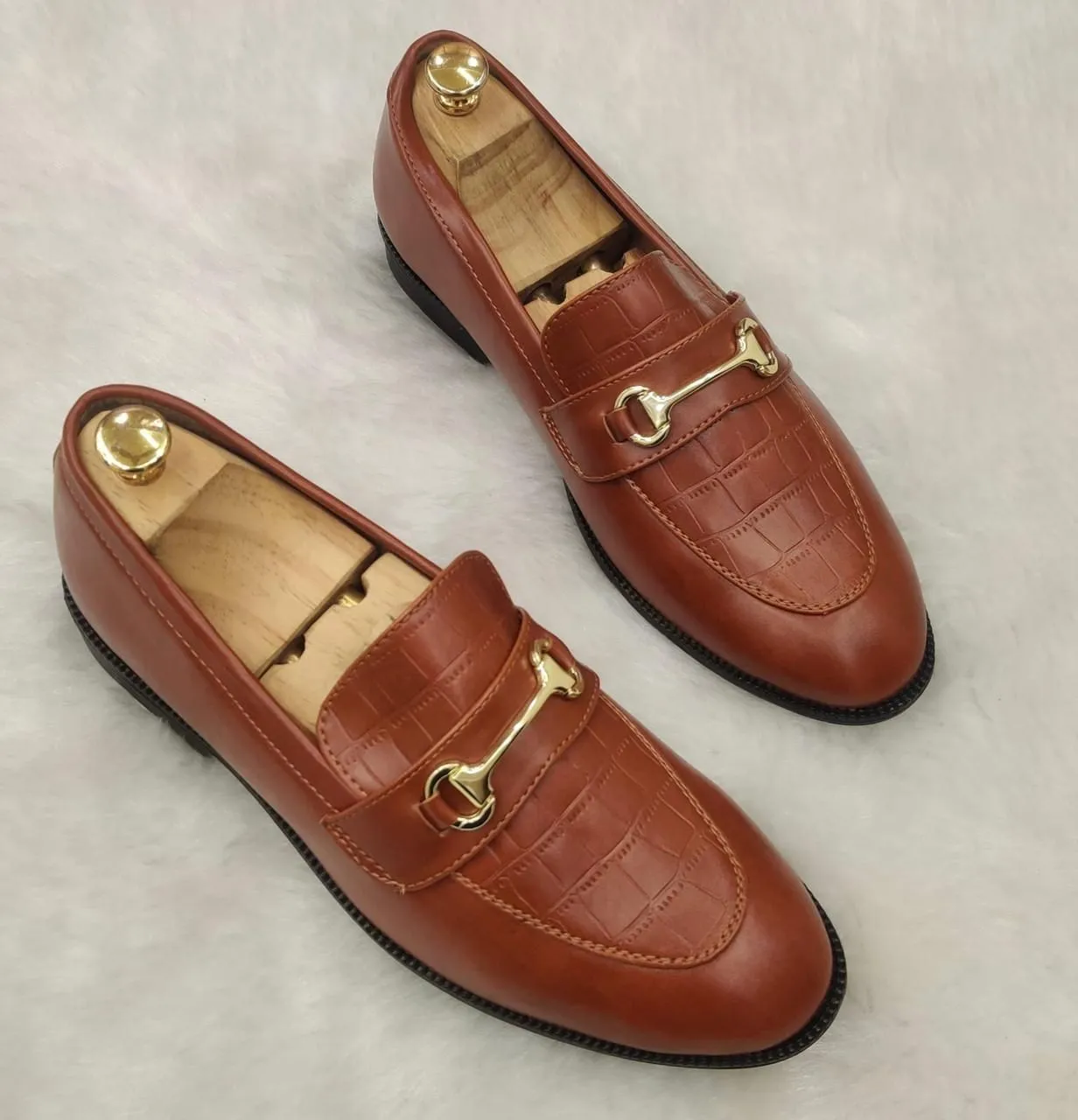 New Men Fashion Moccasins