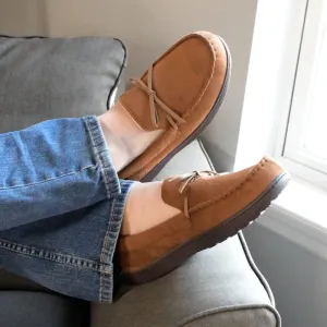 New with tags! Isotoner Men's Microsuede Nigel Moccasin Slippers with cooling gel  in Cognac! Sz M 8-9! Retails $54 