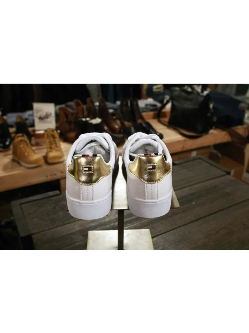 Tommy Hilfiger Women's Sassa Sneakers White Multi