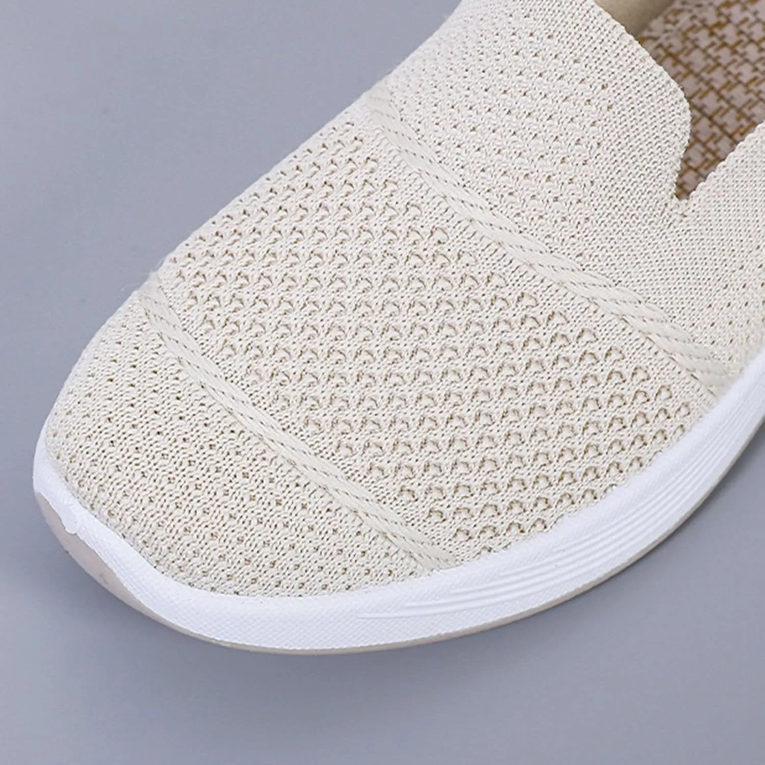 Women's Mesh Flats Shoes Breathable Slip on Shoes Casual Comfort Shoe Plus Size Trendy Shoes Walking Flats Shoe