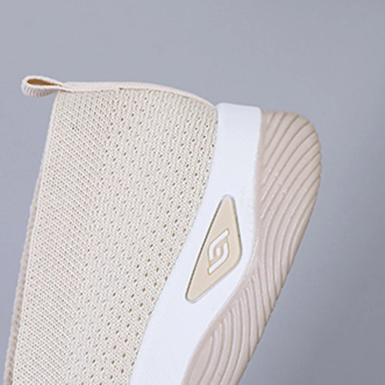 Women's Mesh Flats Shoes Breathable Slip on Shoes Casual Comfort Shoe Plus Size Trendy Shoes Walking Flats Shoe