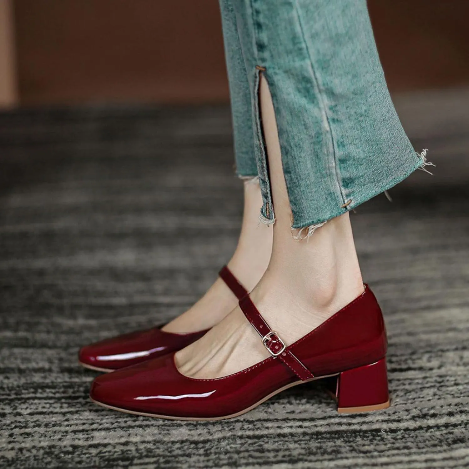 Women's Retro Square Toe Shallow Cut Mary Jane Shoes Fashion Patent Leather Handmade Buckle Low Heels Mary Jane High Heels