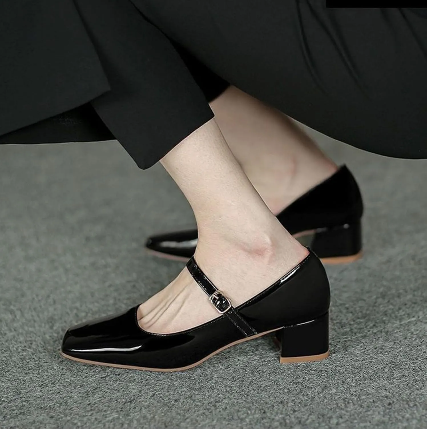 Women's Retro Square Toe Shallow Cut Mary Jane Shoes Fashion Patent Leather Handmade Buckle Low Heels Mary Jane High Heels