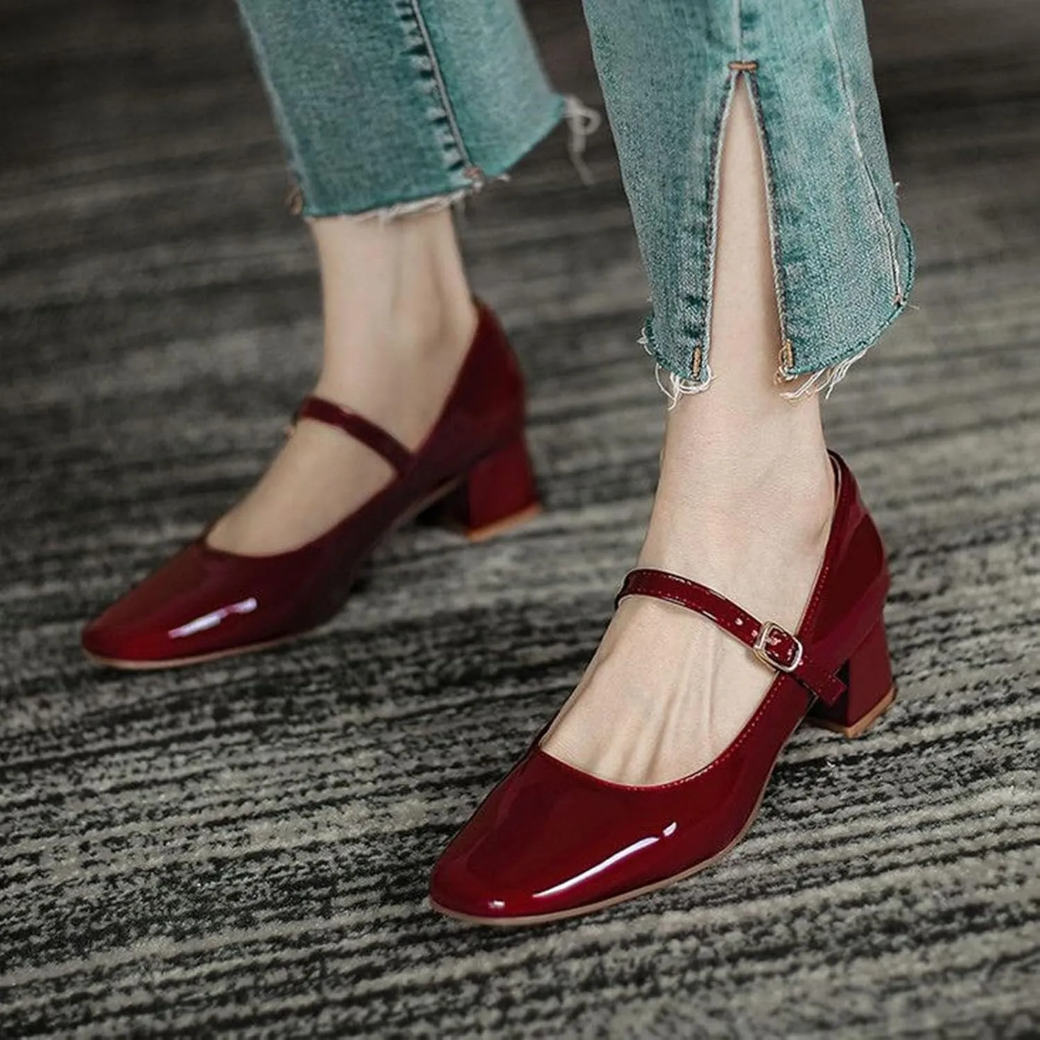 Women's Retro Square Toe Shallow Cut Mary Jane Shoes Fashion Patent Leather Handmade Buckle Low Heels Mary Jane High Heels