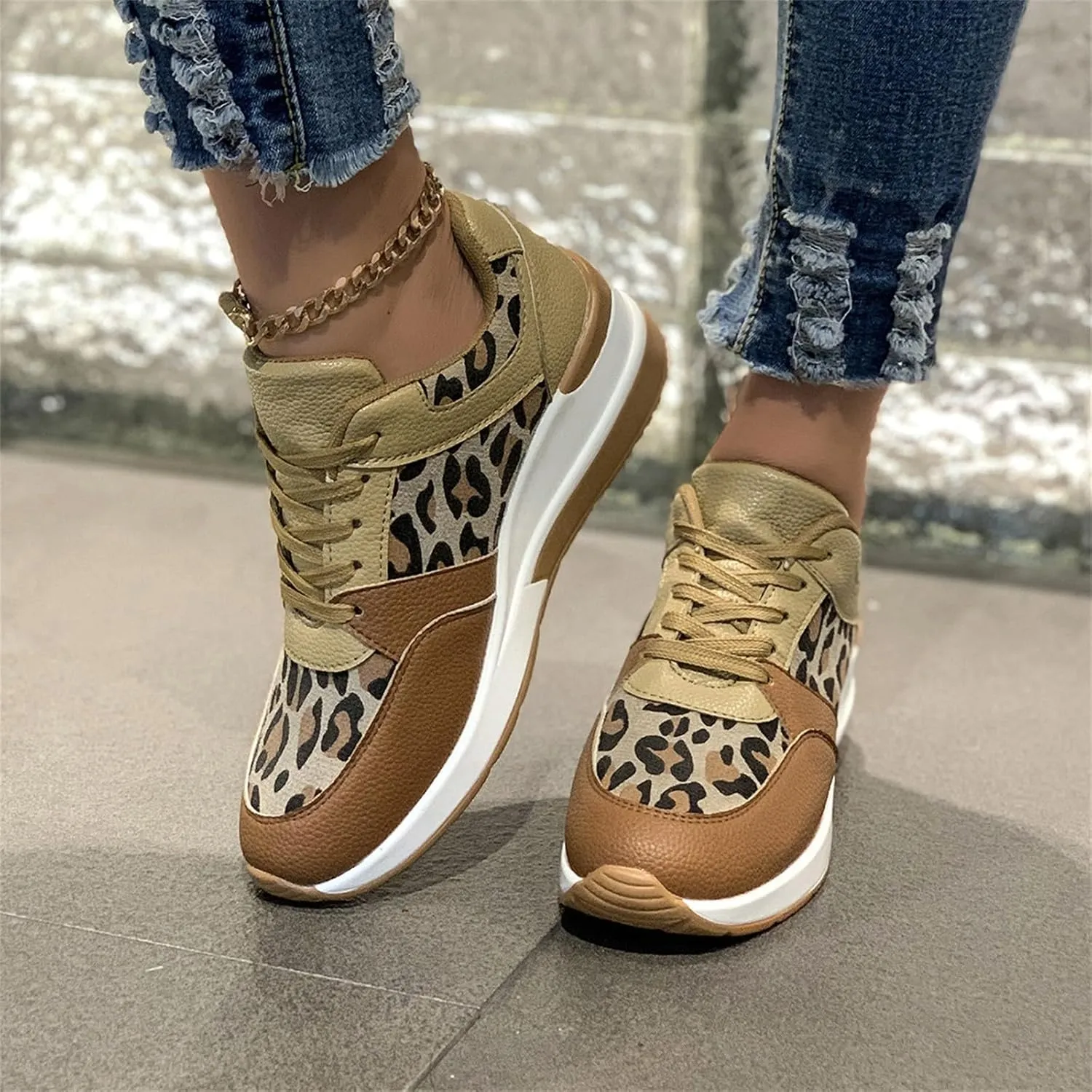 Womens White Sneakers Casual Wedding Shoes for Bride Womens White Tennis Shoes Comfort Cute Casual Slip On Lightweight Loafers for Women 2024 Women's Fashion Sneakers